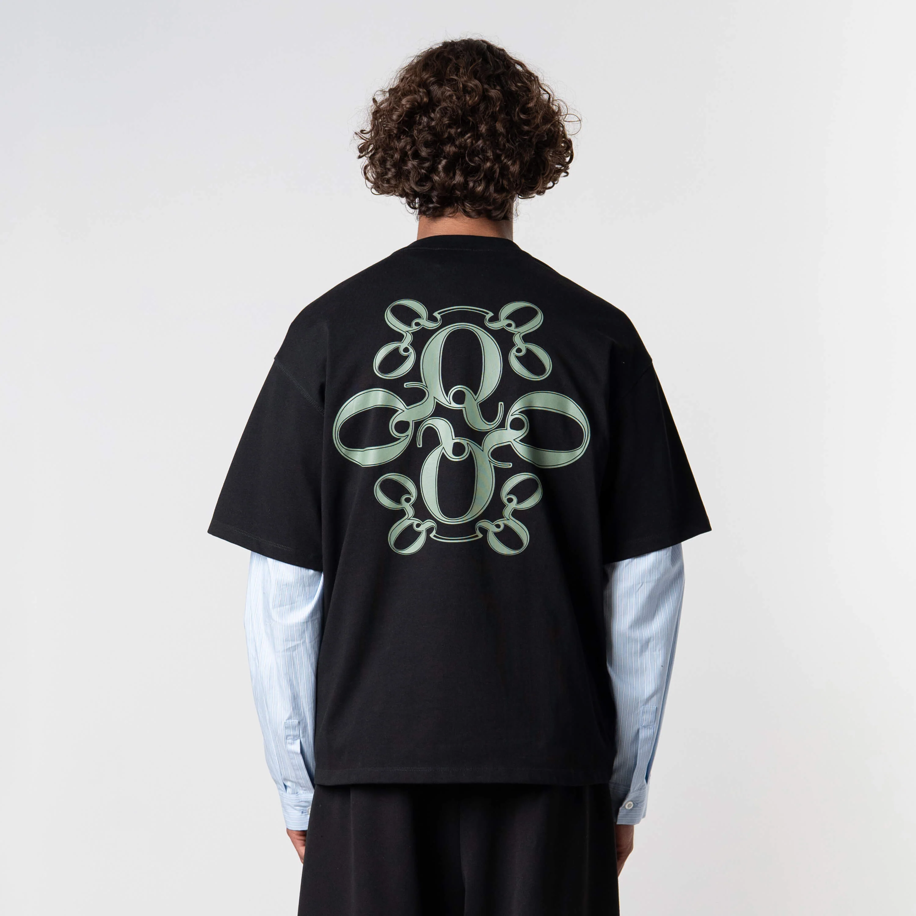 INSIGNIA TEE | BLACK/MOSS GREEN - Image 2