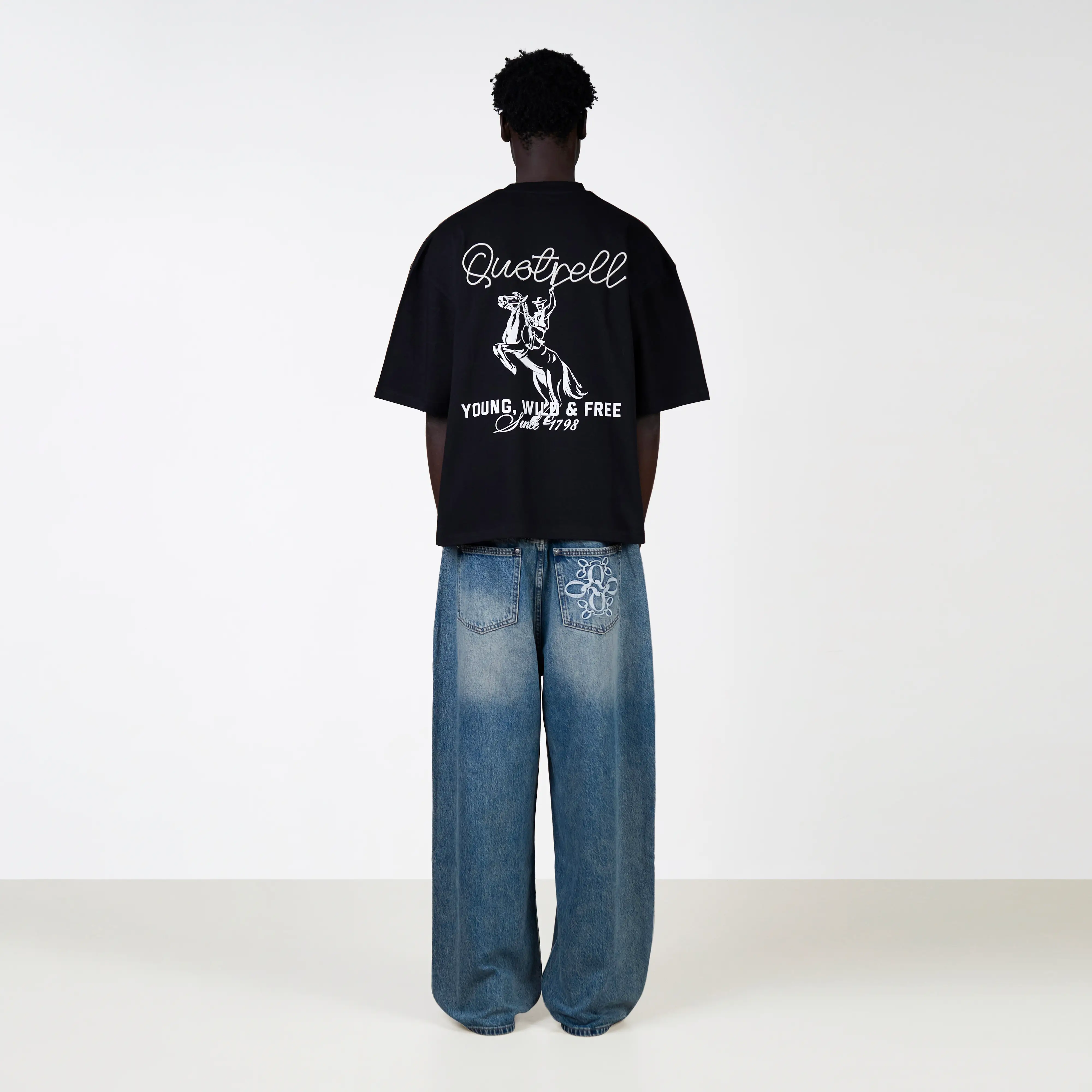 LASSO TEE | BLACK/WHITE - Image 5